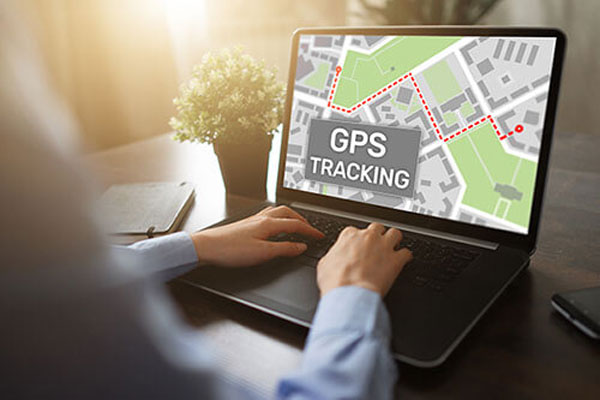 How does GPS tracking system work?