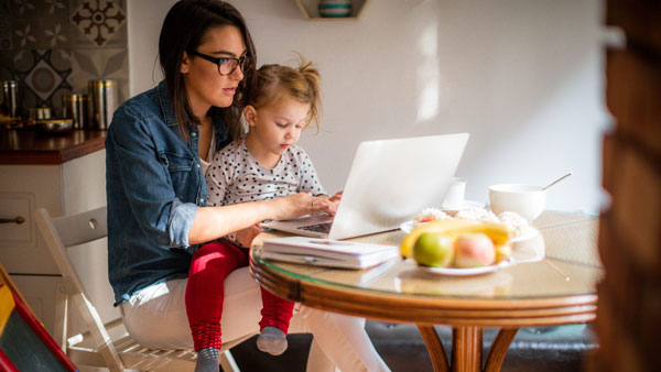 Tips for working parents to stay connected with kids