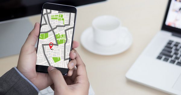 Top 7 factors to consider when choosing a GPS cell phone tracker